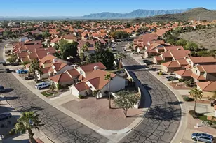 14402 S Cholla Canyon Dr, Phoenix, AZ 85044 - Photo 2