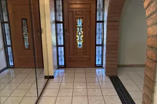 10517 W Catalina Dr, Avondale, AZ 85392 - Photo 8