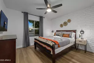 320 E Geneva Dr, Tempe, AZ 85282 - Photo 14