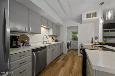 320 E Geneva Drive, Tempe, AZ 85282 - Photo 10