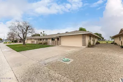 11118 W Cameo Drive, Sun City, AZ 85351 - Photo 2