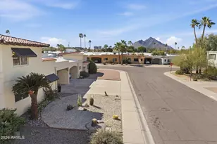 7637 E Thornwood Dr, Scottsdale, AZ 85251 - Photo 2