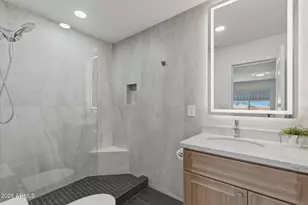 7637 E Thornwood Dr, Scottsdale, AZ 85251 - Photo 20