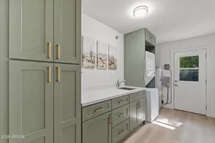 7637 E Thornwood Dr, Scottsdale, AZ 85251 - Photo 24