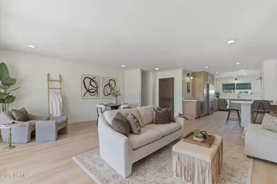 7637 E Thornwood Drive, Scottsdale, AZ 85251 - Photo 8