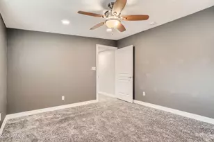 2007 W Dahlia Dr, Phoenix, AZ 85029 - Photo 16