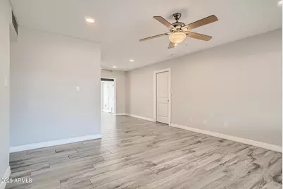 2007 W Dahlia Drive, Phoenix, AZ 85029 - Photo 6