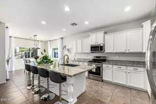 2740 E Rakestraw Ln, Gilbert, AZ 85298 - Photo 4