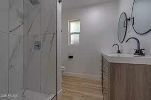 3035 E Heatherbrae Dr, Phoenix, AZ 85016 - Photo 14