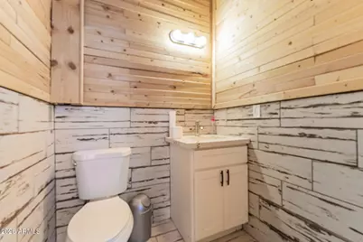 547 W Mahoney Avenue, Mesa, AZ 85210 - Photo 8