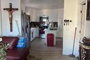 547 W Mahoney Ave, Mesa, AZ 85210 - Photo 2