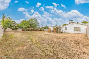 2230 N 27th Pl, Phoenix, AZ 85008 - Photo 18