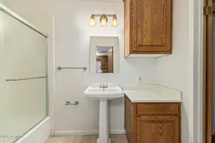 2230 N 27th Pl, Phoenix, AZ 85008 - Photo 8