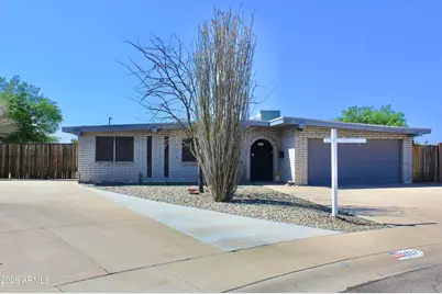 2317 W Aster Drive, Phoenix, AZ 85029 - Photo 2