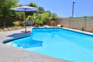 2317 W Aster Dr, Phoenix, AZ 85029 - Photo 8