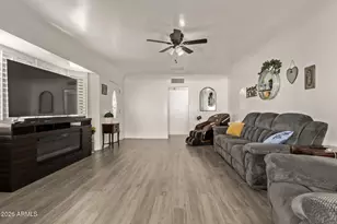 610 S Stapley Dr, Mesa, AZ 85204 - Photo 18