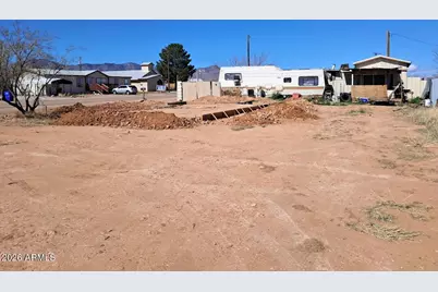 91 E Via Nova -- #10621081, Huachuca City, AZ 85616 - Photo 4