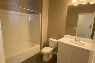 240 W Juniper Ave, Gilbert, AZ 85233 - Photo 18