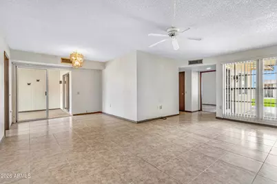 10737 W Santa Fe Drive, Sun City, AZ 85351 - Photo 2