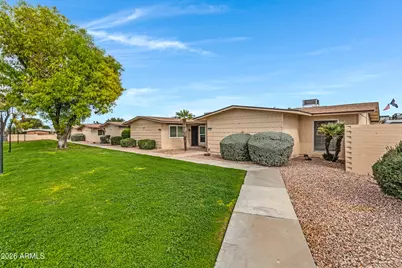 10737 W Santa Fe Drive, Sun City, AZ 85351 - Photo 30