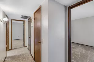 10737 W Santa Fe Dr, Sun City, AZ 85351 - Photo 14
