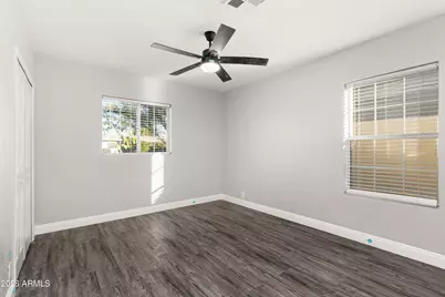 2046 N 27th Place, Phoenix, AZ 85008 - Photo 16