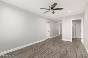 2046 N 27th Pl, Phoenix, AZ 85008 - Photo 10