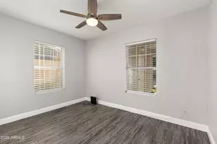 2046 N 27th Pl, Phoenix, AZ 85008 - Photo 18