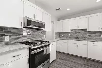 2046 N 27th Place, Phoenix, AZ 85008 - Photo 8