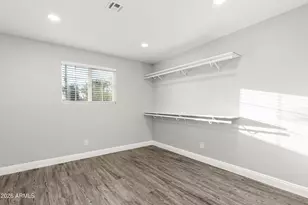 2046 N 27th Pl, Phoenix, AZ 85008 - Photo 12