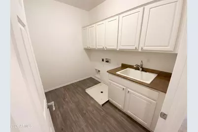 18133 W Golden Lane, Waddell, AZ 85355 - Photo 32