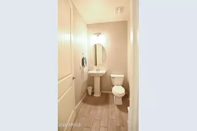 18397 W Ida Lane, Surprise, AZ 85387 - Photo 8