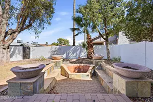 1600 W Loughlin Dr, Chandler, AZ 85224 - Photo 30