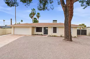 1304 E Hackamore St, Mesa, AZ 85203 - Photo 1