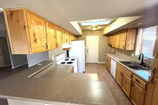 25407 S Pinewood Dr, Sun Lakes, AZ 85248 - Photo 4