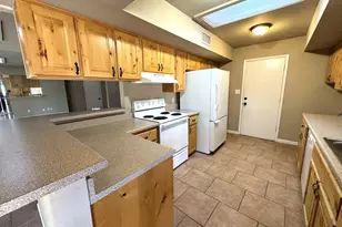 25407 S Pinewood Dr, Sun Lakes, AZ 85248 - Photo 8