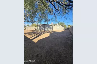 5032 S 35th Drive, Phoenix, AZ 85041 - Photo 16