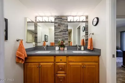 4303 E Cactus Road #437, Phoenix, AZ 85032 - Photo 14