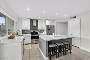 5058 N 83rd St, Scottsdale, AZ 85250 - Photo 10