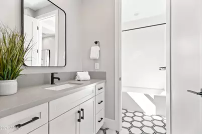 5136 N 10th Way, Phoenix, AZ 85014 - Photo 32