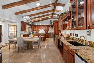 12234 S Yaki Ct, Phoenix, AZ 85044 - Photo 1