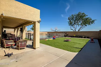 23607 N 117th Drive, Sun City, AZ 85373 - Photo 12