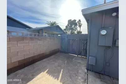 2128 W Hartford Avenue, Phoenix, AZ 85023 - Photo 24