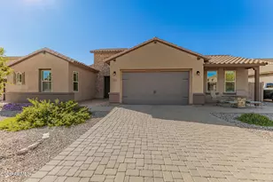 2052 S Navajo Ct, Chandler, AZ 85286 - Photo 4