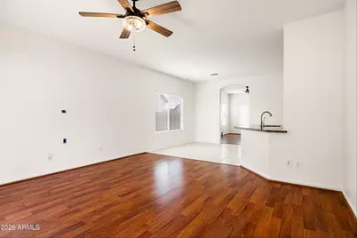 898 W Tremaine Avenue, Gilbert, AZ 85233 - Photo 10