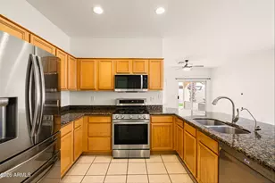 898 W Tremaine Ave, Gilbert, AZ 85233 - Photo 6