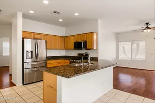 898 W Tremaine Ave, Gilbert, AZ 85233 - Photo 8