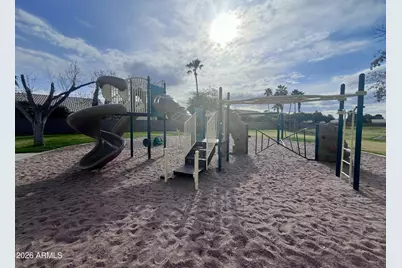 898 W Tremaine Avenue, Gilbert, AZ 85233 - Photo 30