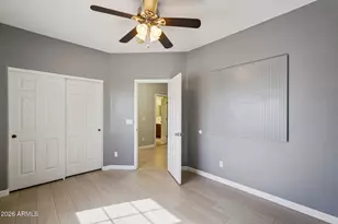 15948 W Mauna Loa Ln, Surprise, AZ 85379 - Photo 28