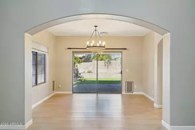 15948 W Mauna Loa Lane, Surprise, AZ 85379 - Photo 6